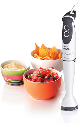 mixer visto de frente e potes com petiscos