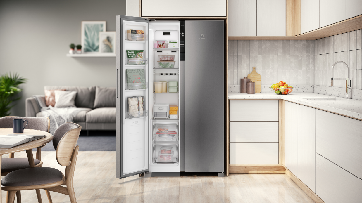 SF❹ Geladeira Electrolux Frost Free 2 Portas 435 Litros Inverter Side