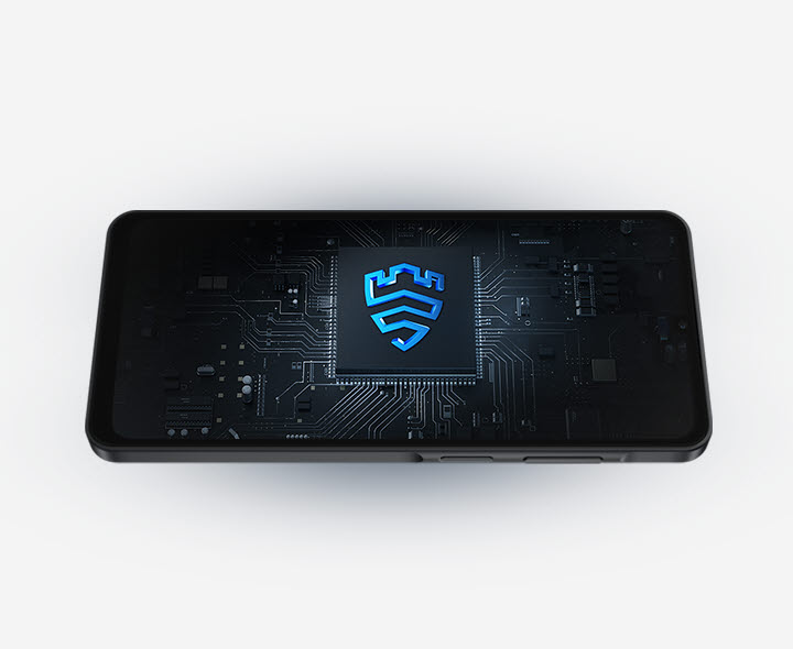 O Galaxy A06 5G exibe um ícone de escudo de segurança, indicando a presença do Samsung Knox Vault.